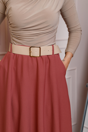 Fusta roz somon midi cu talie inalta, curea si buzunare laterale Isla [1]