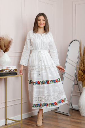 Fuste traditionale si fote - Fusta traditionala alba cu broderie florala multicolora Silvana