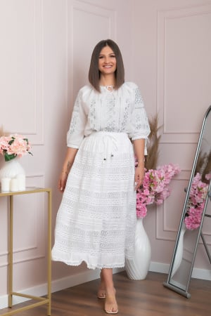 Fuste traditionale si fote - Fusta traditionala alba cu broderie geometrica Iuliana
