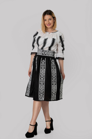 Fusta traditionala neagra cu broderie geometrica alba Anastasia [0]