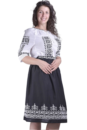 Fusta traditionala neagra cu broderie geometrica alba Mara [1]