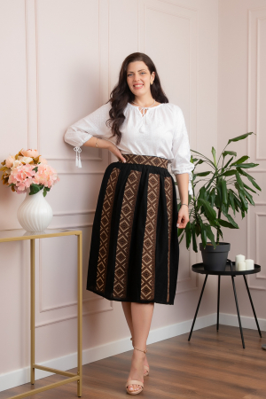 Fusta traditionala neagra cu broderie geometrica maro Magdalena 01 [2]