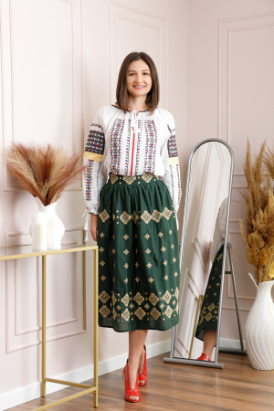 Fusta traditionala verde cu broderie florala aurie Ramona 02 [2]
