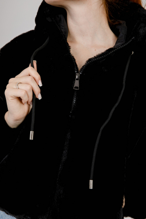 Geaca neagra din blanita sintetica cu gluga [1]