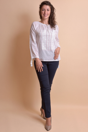 Ie traditionala alba cu motiv floral alb Eleonora [6]