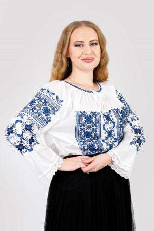 Ie cu maneca lunga - Ie traditionala alba cu motiv floral albastru Liana 05