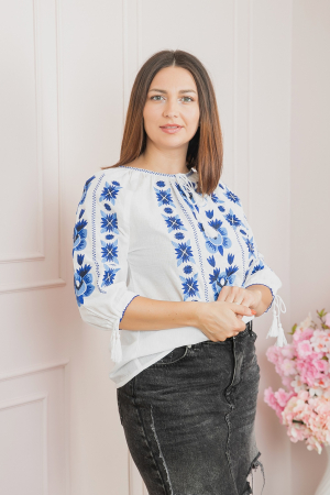 Ie traditionala alba cu motiv floral albastru Maria 02 [2]