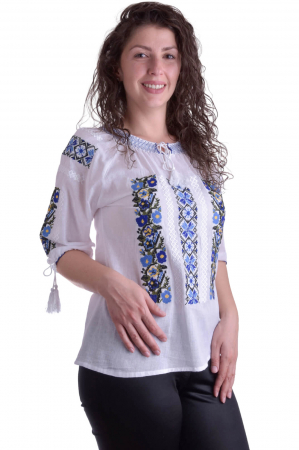 Ie traditionala alba cu motiv floral albastru Marina 01 [1]