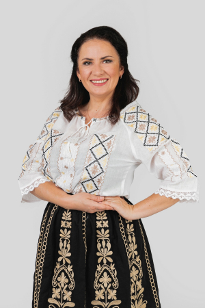 Ie traditionala alba cu motiv floral auriu Dana 02 [0]