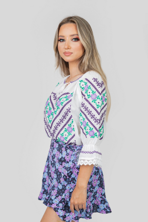 Ie cu maneca scurta - Ie traditionala alba cu motiv floral mov Ariana