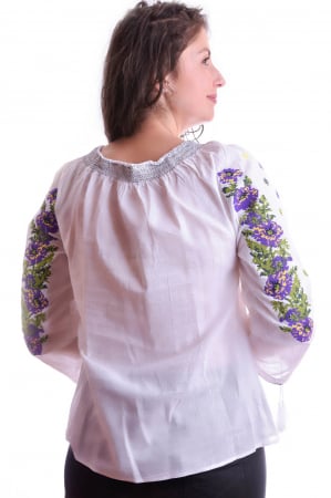 Ie traditionala alba cu motiv floral mov Violeta [1]