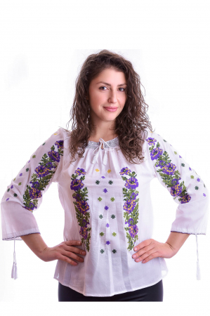 Ie traditionala alba cu motiv floral mov Violeta [2]