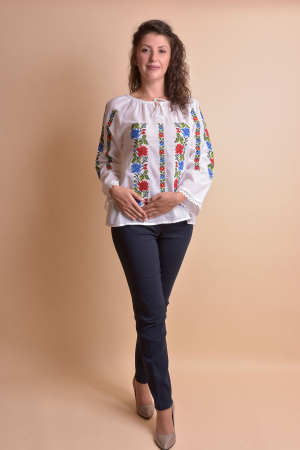 Ie traditionala alba cu motiv floral multicolor Florina [5]