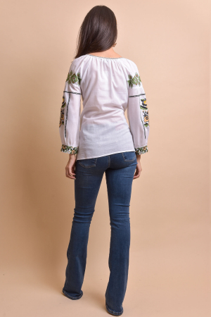 Ie traditionala alba cu motiv floral multicolor Mioara [7]