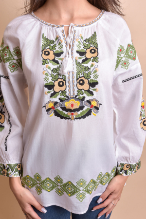Ie traditionala alba cu motiv floral multicolor Mioara [1]