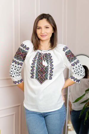 Ie cu maneca scurta - Ie traditionala alba cu motiv floral multicolor Selena 02