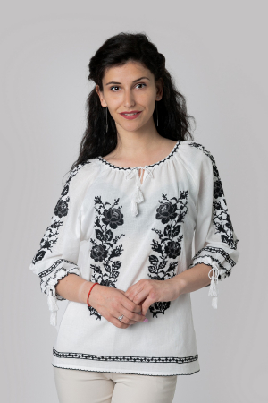 Ie cu maneca scurta - Ie traditionala alba cu motiv floral negru Antoaneta