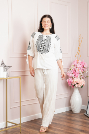 Bluza alba cu motiv floral negru Irene 03 [2]