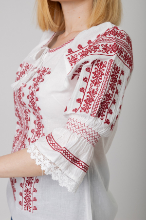 Ie traditionala alba cu motiv floral rosu Astrid [1]