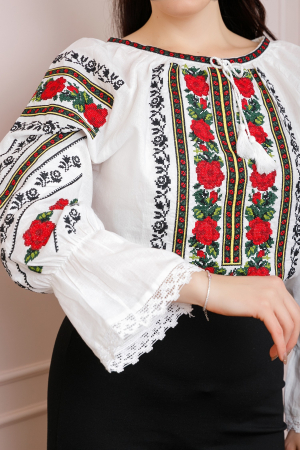 Ie traditionala alba cu motiv floral rosu Clementina 01 [1]