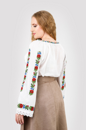 Ie traditionala alba cu motiv floral rosu Paulina [2]