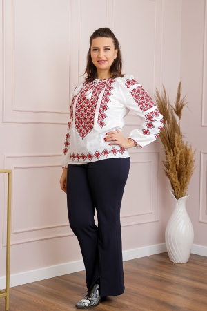 Ie traditionala alba cu motiv floral rosu Taisia [3]