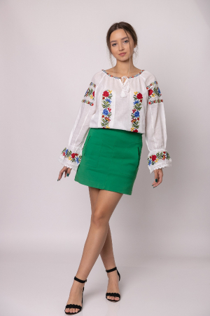 Ie traditionala alba cu motiv floral tricolor Daciana - maneca lunga [3]