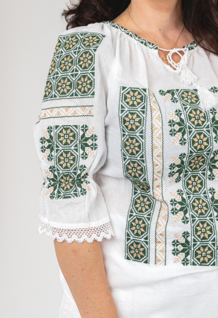 Ie traditionala alba cu motiv floral verde Sanziana 02 [1]