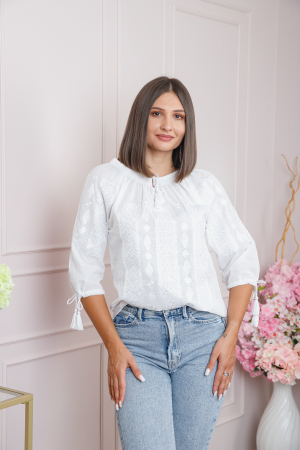 Ie traditionala alba cu motiv geometric alb Daiana 02 [2]