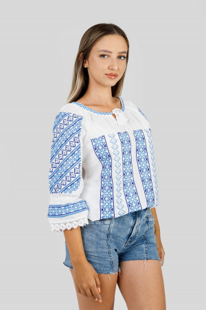 Ie cu maneca scurta - Ie traditionala alba cu motiv geometric albastru Aurora 01