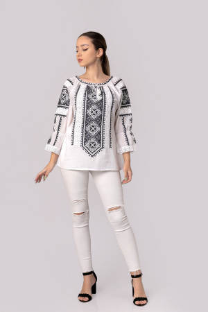 Ie traditionala alba cu motiv geometric gri Paraschiva 01 [3]