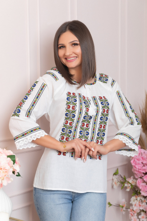 Ie cu maneca scurta - Ie traditionala alba cu motiv geometric multicolor Geanina 02