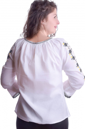 Ie traditionala alba cu motiv geometric multicolor Irina [2]