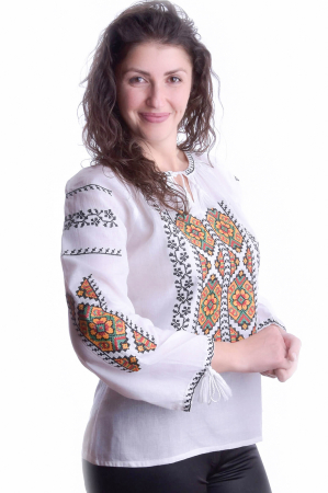 Ie traditionala alba cu motiv geometric multicolor Manuela [1]