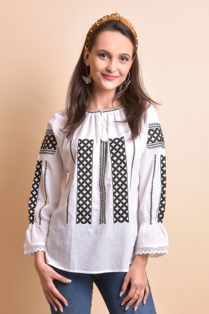 Ie traditionala alba cu motiv geometric negru Adelaida [0]