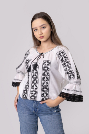 Ie cu maneca scurta - Ie traditionala alba cu motiv geometric negru Alexia
