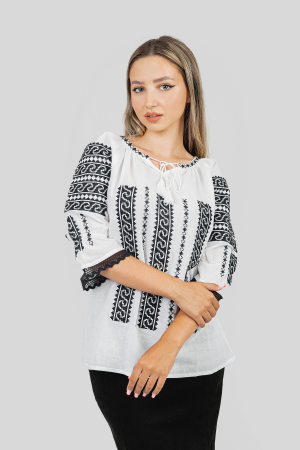 Ie cu maneca scurta - Ie traditionala alba cu motiv geometric negru Andrada 03