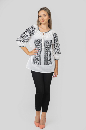 Ie traditionala alba cu motiv geometric negru Ariadna [3]