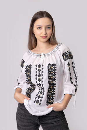 Ie traditionala alba cu motiv geometric negru Gilda [0]