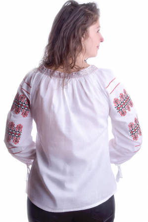 Ie traditionala alba cu motiv geometric rosu Vera 07 [2]