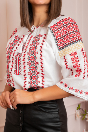 Ie traditionala alba cu motiv geometric rosu Calina [1]