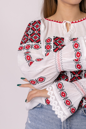 Ie traditionala alba cu motiv geometric rosu Costina 01 - maneca lunga [1]