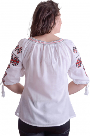 Ie traditionala alba cu motiv geometric rosu Magdalena [2]
