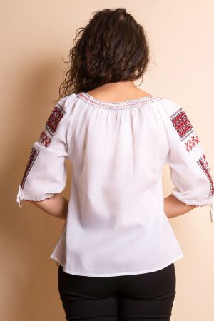 Ie traditionala alba cu motiv geometric rosu Ileana 03 [2]