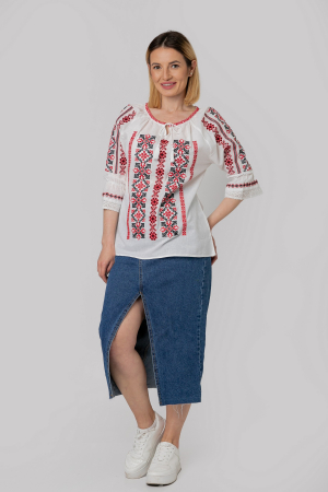 Ie traditionala alba cu motiv geometric rosu Sara 01 [3]