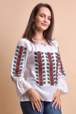 Ie traditionala alba cu motiv geometric rosu Cezara 02 [3]