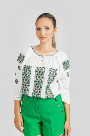 Ie traditionala alba cu motiv geometric verde Agapia [0]