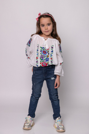 Ie traditionala alba pentru fetite cu motiv floral multicolor Iris [4]