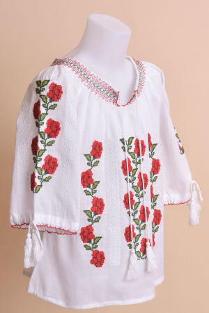 Ie traditionala alba pentru fetite cu motiv floral rosu Amina [2]