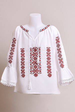 Ie traditionala alba pentru fetite cu motiv floral rosu Beatrice [0]